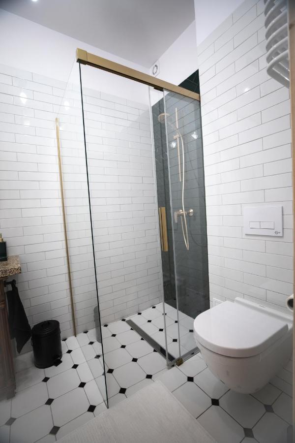Warsaw Concierge Miedziana Varsóvia Exterior foto